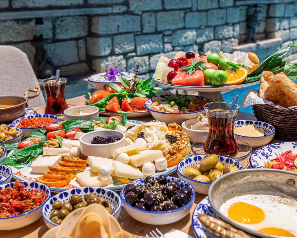Yerli Alaçatı Luaran gambar